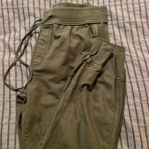 Linen joggers! Olive!